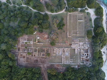 A zenithal view of the Piantarella villa (photo: G. Brkojewitsch)